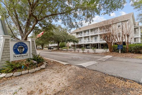 apt-f-608 W Brown St, Southport, NC, 28461-3360 | Card Image