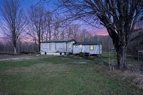 401 Canaan Road, Pittsfield, ME, 04967 | Card Image
