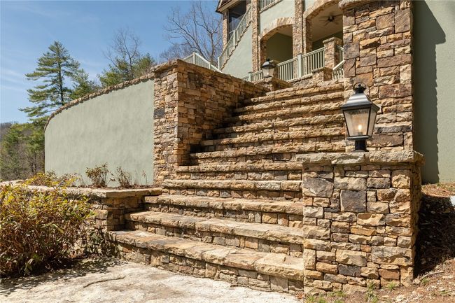 11 W Stone Pointe Ln, House other with 4 bedrooms, 5 bathrooms and null parking in Cullowhee NC | Image 82