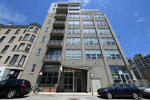 apt-606-770 W Gladys Ave, Chicago, IL, 60661-5444 | Card Image