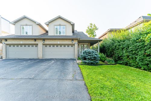 2304 Sovereign St, Oakville, ON, L6L1L6 | Card Image