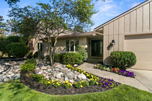 4217 Walnut Hills Ln Se, Grand Rapids, MI, 49512-3832 | Card Image