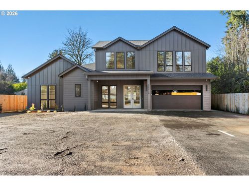 19319 Se River Rd, Milwaukie, OR, 97267-6953 | Card Image