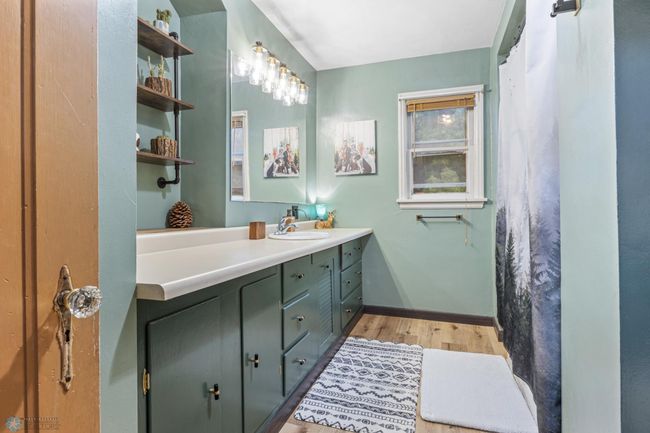 Updated Bath | Image 20