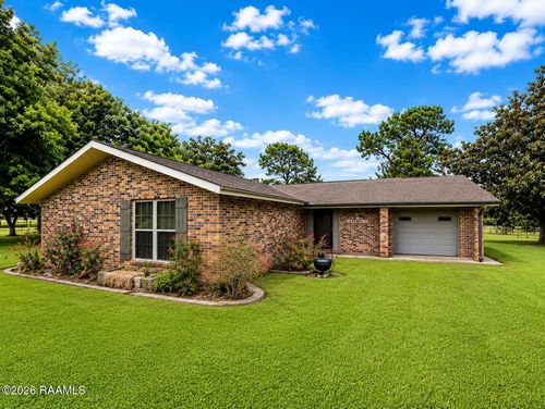 8419 E Sand Pit Rd, Abbeville, LA, 70510-2143 | Card Image