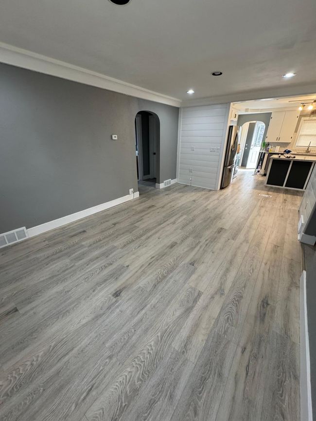 LIVING ROOM | Image 19