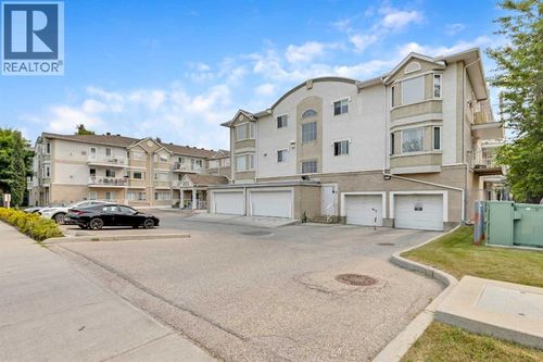 2850 51 St Sw, Calgary, AB, T3E6S7 | Card Image