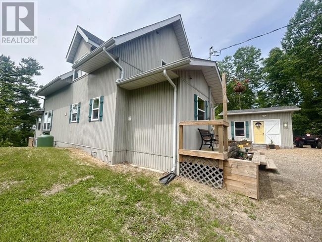 221 Nickel Lake Shores Rd, Home with 3 bedrooms, 2 bathrooms and null parking in Fort Frances ON | Image 5