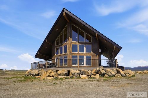 3811 Southshore Dr, Island Park, ID, 83429 | Card Image
