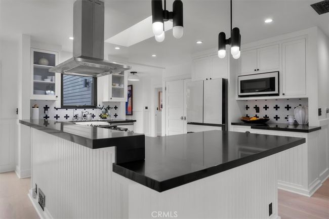 1012 10 Th St, House other with 4 bedrooms, 5 bathrooms and 8 parking in Manhattan Beach CA | Image 10