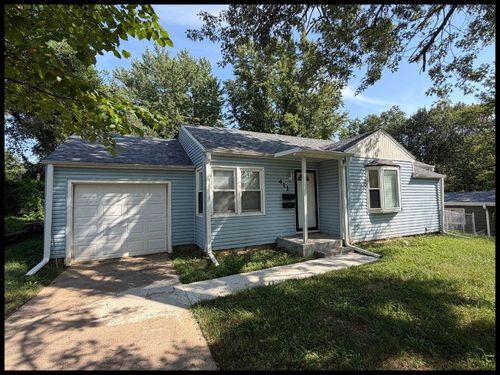411 9th St, Warrensburg, MO, 64093-2509 | Card Image