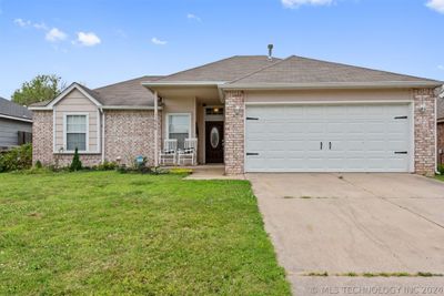 11948 S 269th East Avenue, House other with 3 bedrooms, 2 bathrooms and null parking in Coweta OK | Image 3