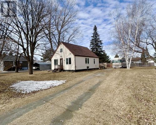 308 Sixth St W, Fort Frances, ON, P9A3E6 | Card Image