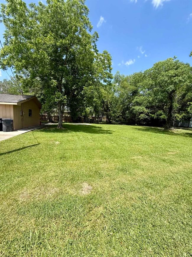 197 Osborne, House other with 3 bedrooms, 2 bathrooms and null parking in Bridge City TX | Image 13