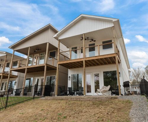 215 Long Beach Dr, Hot Springs, AR, 71913-9720 | Card Image