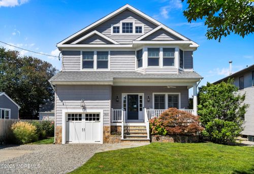 313 Washington Ave, Point Pleasant Beach, NJ, 08742-3368 | Card Image