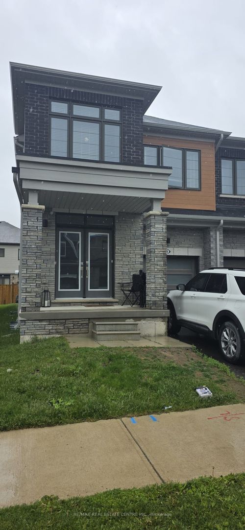 16 Ellis Ave, Caledonia, ON, N3W0G7 | Card Image