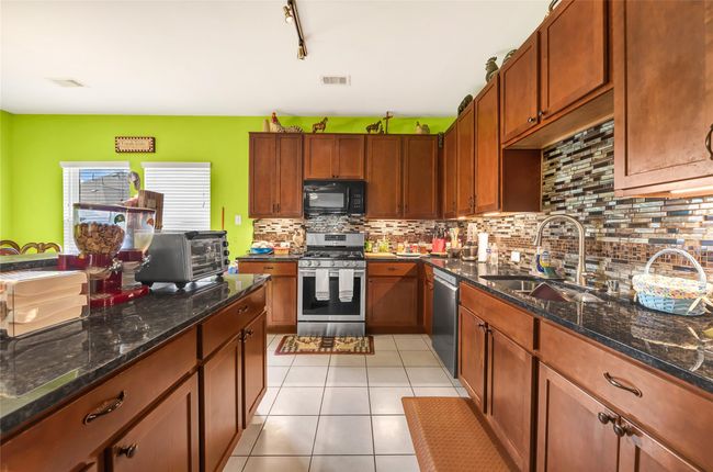 2 Desert Sun Ct, House other with 4 bedrooms, 3 bathrooms and 2 parking in Manvel TX | Image 6