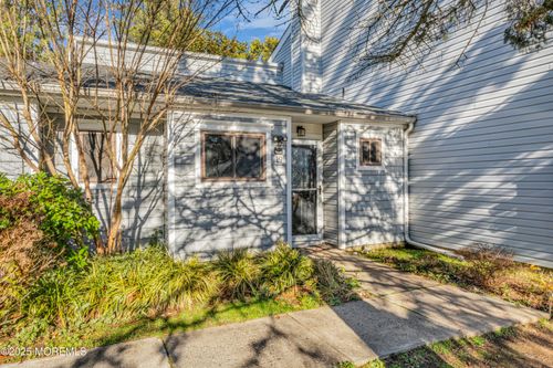 19 Helene Ct, Tinton Falls, NJ, 07724-3070 | Card Image