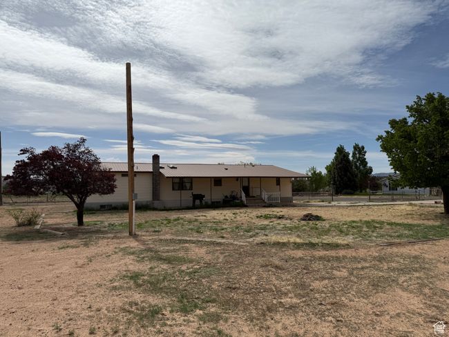 View of yard featuring entry steps | Image 23