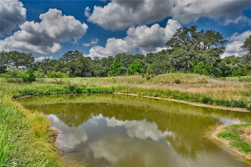 1312 Private Road 1051, Hallettsville, TX, 77964 | Card Image