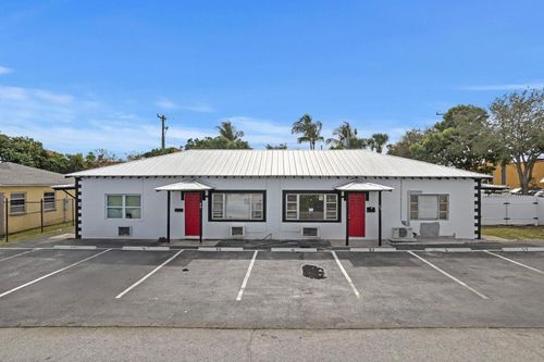 49 W 27th Street, Riviera Beach, FL, 33404 | Card Image