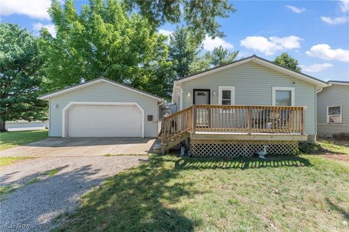 104 24th St Nw, Massillon, OH, 44647-6019 | Card Image