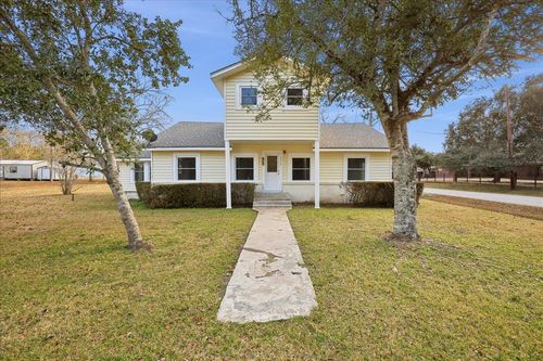 1010 E Avenue L, Silsbee, TX, 77656-5104 | Card Image