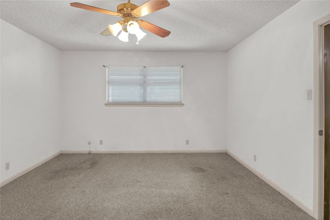 4032 Shadow Cir, House other with 3 bedrooms, 2 bathrooms and null parking in Denison TX | Image 21