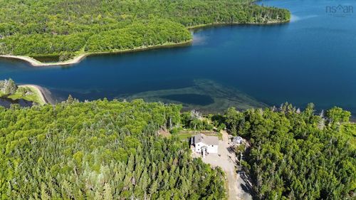 284 Rodney Dr, River Denys, NS, B0E2Y0 | Card Image