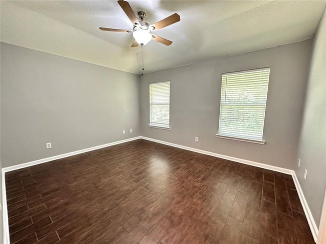 2827 Cypress Island Dr, House other with 4 bedrooms, 2 bathrooms and 2 parking in Houston TX | Image 10