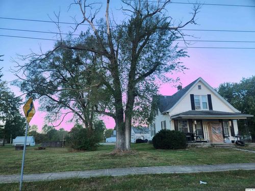 413 S Main St, Loraine, IL, 62349-1043 | Card Image