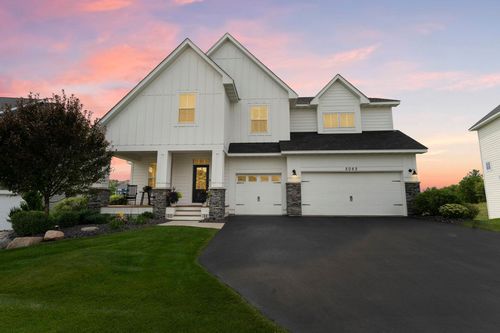 5062 Boulder Ln, Chaska, MN, 55318-4404 | Card Image