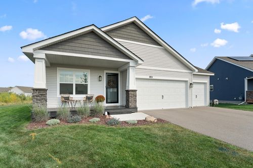 1821 Dauwalter Cir, Carver, MN, 55315-4423 | Card Image