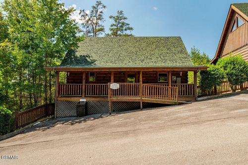 sugarshack-2040 Cougar Crossing Way, Sevierville, TN, 37862 | Card Image