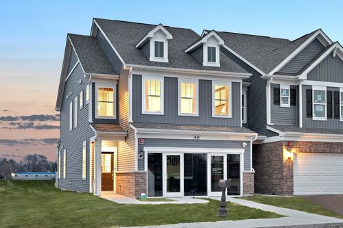 78003-73 Weirich Way, Batavia, IL, 60510-5168 | Card Image