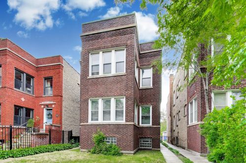 3848 W Irving Park Road, Chicago, IL, 60618 | Card Image