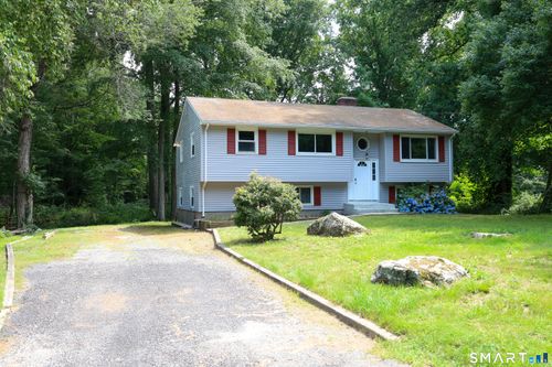 13 Victoria Ln, Old Lyme, CT, 06371-2126 | Card Image