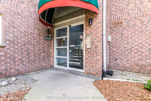 52-3085 Kingsway Dr, Kitchener, ON, N2C2P2 | Card Image