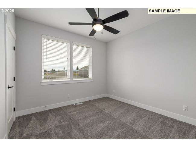 15209 Se Towers Ter, House other with 3 bedrooms, 3 bathrooms and 2 parking in Milwaukie OR | Image 20