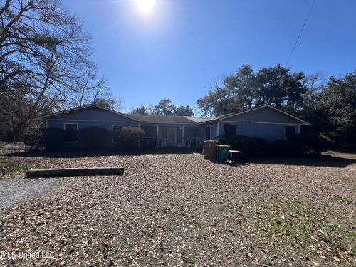 8 Kays Dr, Long Beach, MS, 39560-4031 | Card Image