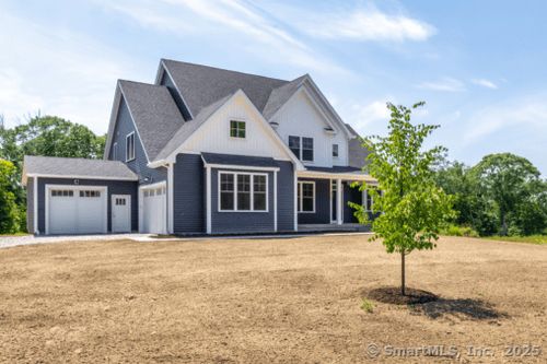 18 Twin Valley Road, East Lyme, CT, 06333 | Card Image