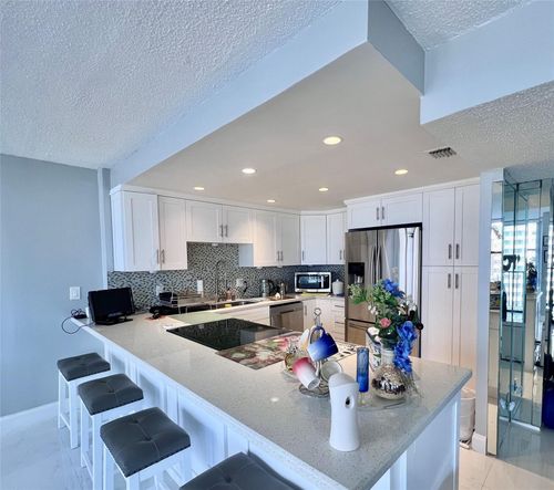 apt-1108-2049 S Ocean Dr, Hallandale Beach, FL, 33009-6629 | Card Image