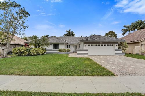 1741 W Oak Knoll Cir, Davie, FL, 33324-6414 | Card Image