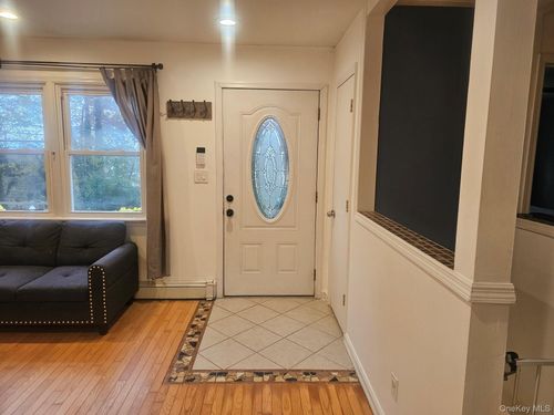 11 Edgewood Ave, Farmingville, NY, 11738-2018 | Card Image