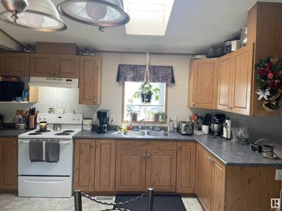 5931 Willow Dr E, House other with 3 bedrooms, 2 bathrooms and null parking in Boyle AB | Image 2