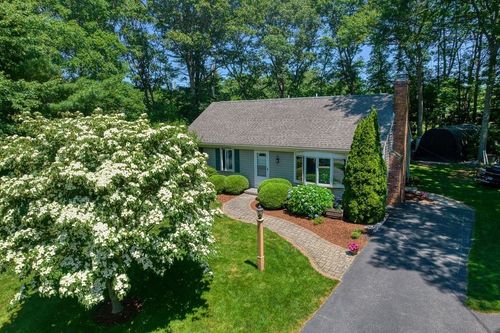 76 Kiahs Way, East Sandwich, MA, 02537-1625 | Card Image