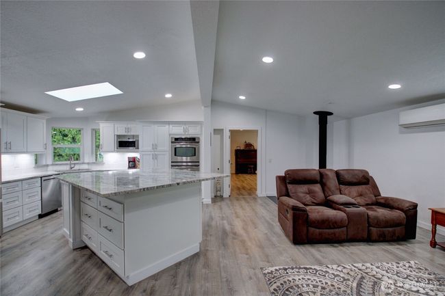 7493 State Route 9, House other with 3 bedrooms, 3 bathrooms and 2 parking in Sedro Woolley WA | Image 8