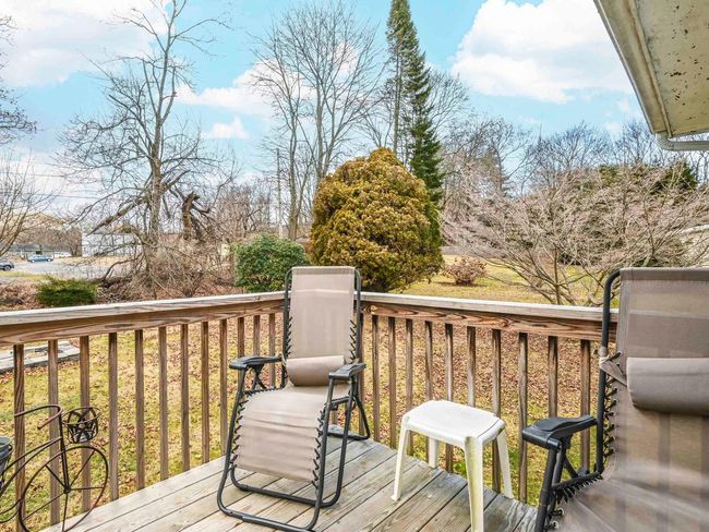 View of deck | Image 4