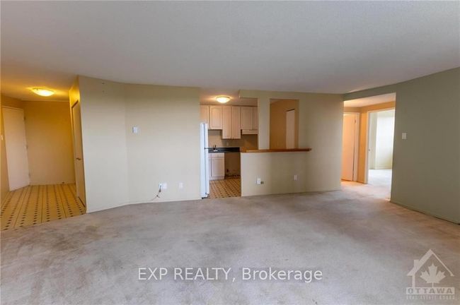 1002 - 1380 Prince Of Wales Dr, Condo with 2 bedrooms, 1 bathrooms and 1 parking in Ottawa ON | Image 8